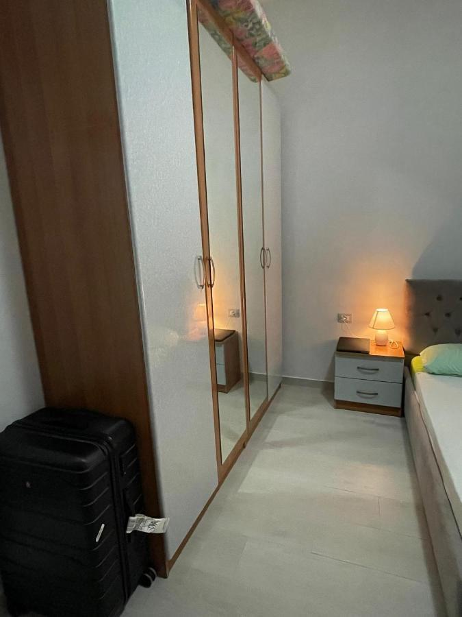 Apartament Gjergji Sarande Luaran gambar