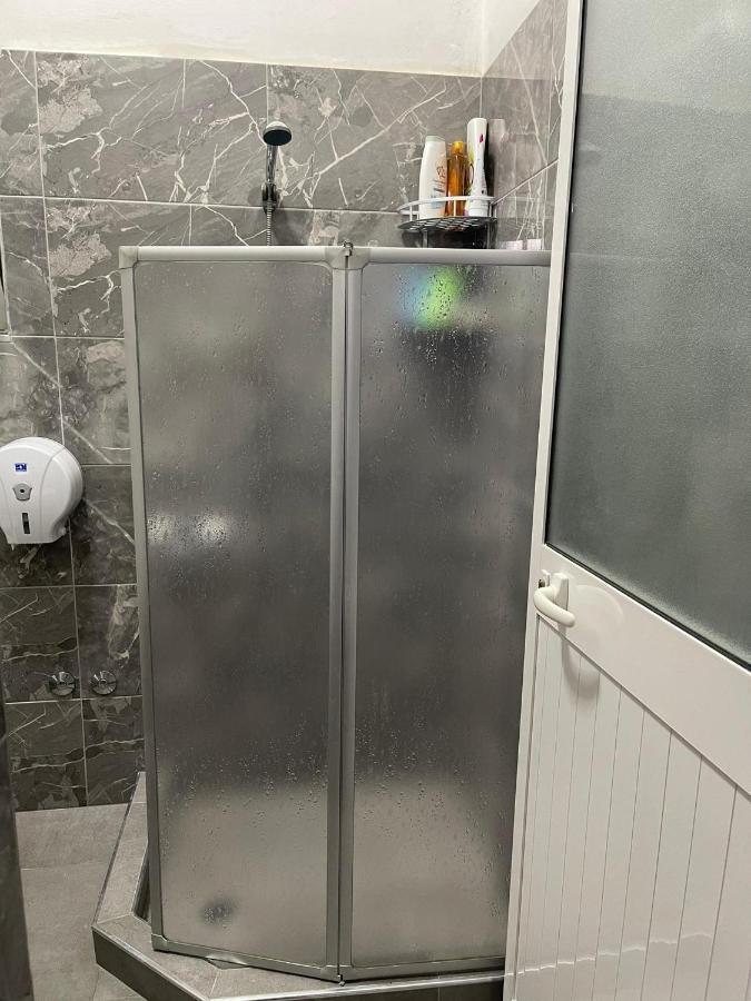 Apartament Gjergji Sarande Luaran gambar